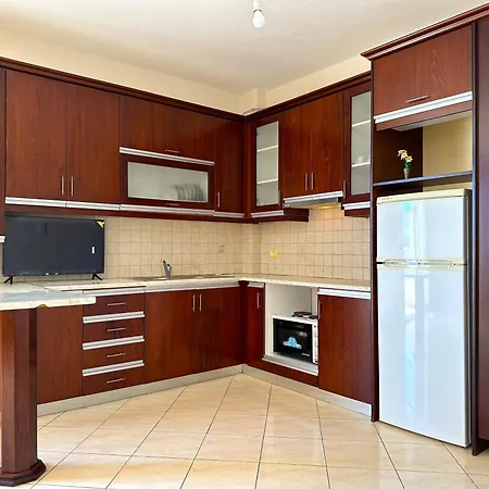 Sea View And Central, Sleeps 5