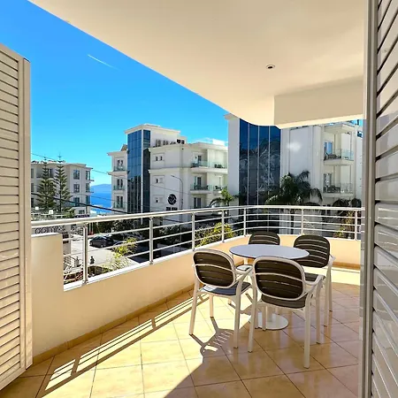 Sea View And Central, Sleeps 5 * Sarandë