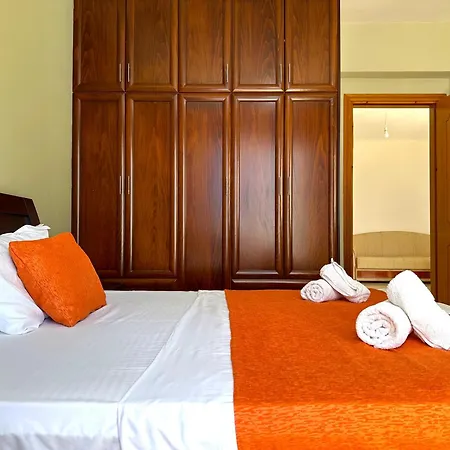 Appartamento Sea View And Central, Sleeps 5 *